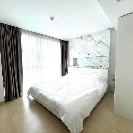 2 Bedrooms Near Pattaya Beach Esterno foto