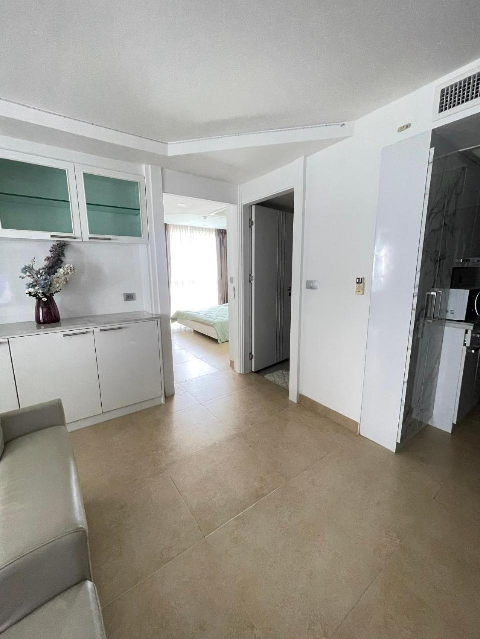 2 Bedrooms Near Pattaya Beach Esterno foto