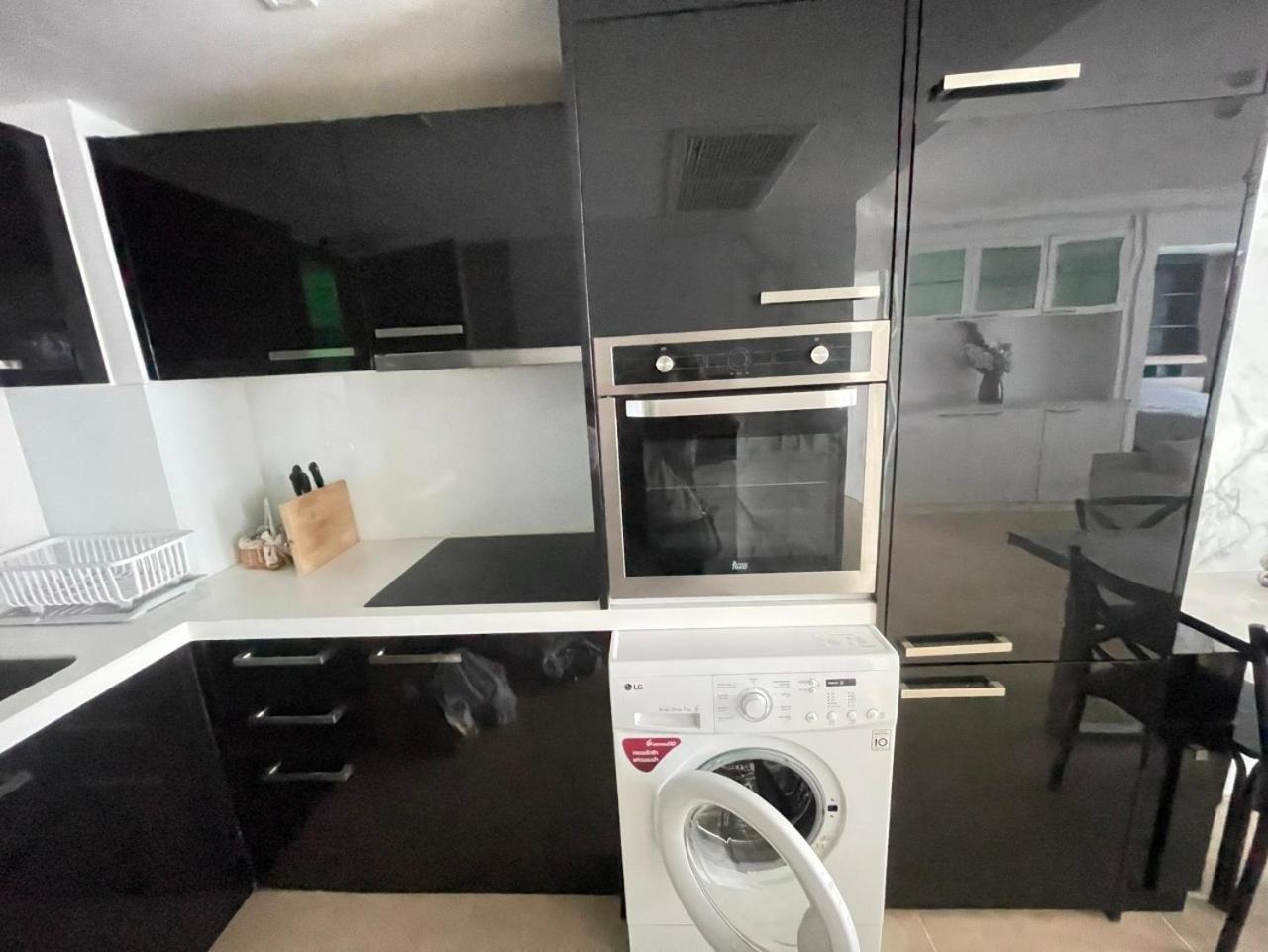 2 Bedrooms Near Pattaya Beach Esterno foto